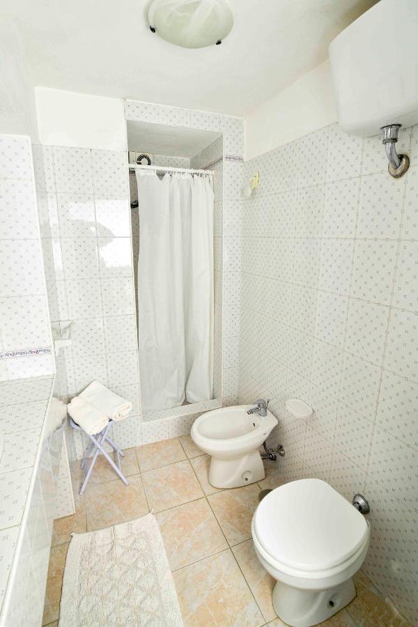 דירות Solemareponza Monolocali La Piana מראה חיצוני תמונה